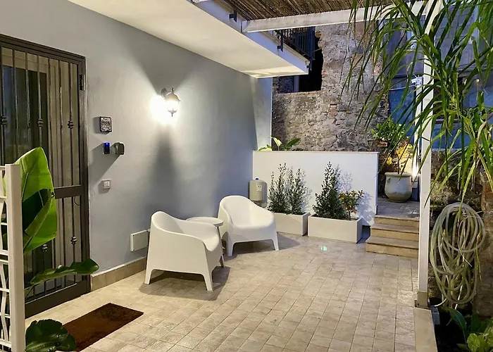 With Bathroom And Private Terrace Apartamento