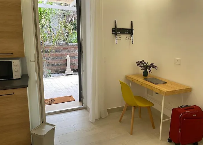 With Bathroom And Private Terrace *